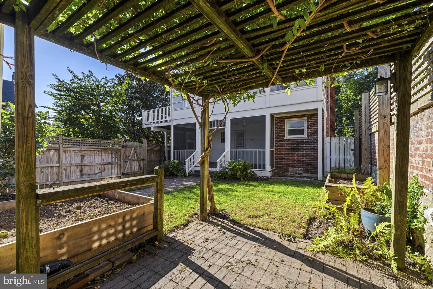 220 Amherst St Property Photo 85