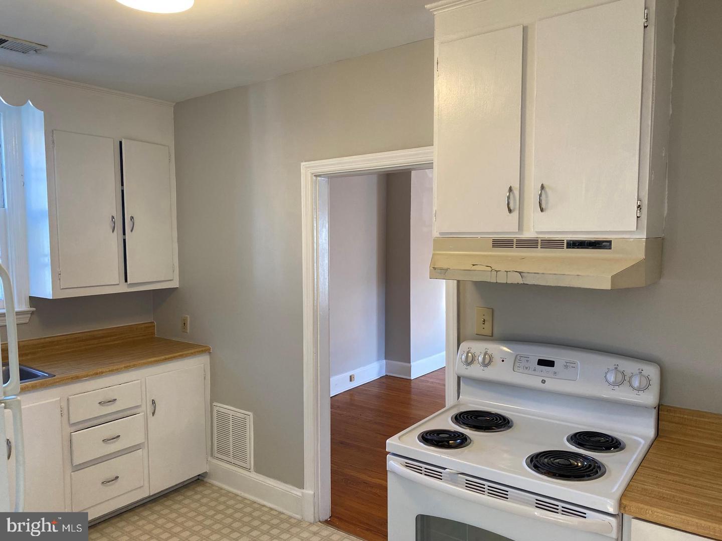 47 S Cameron St Property Photo 6