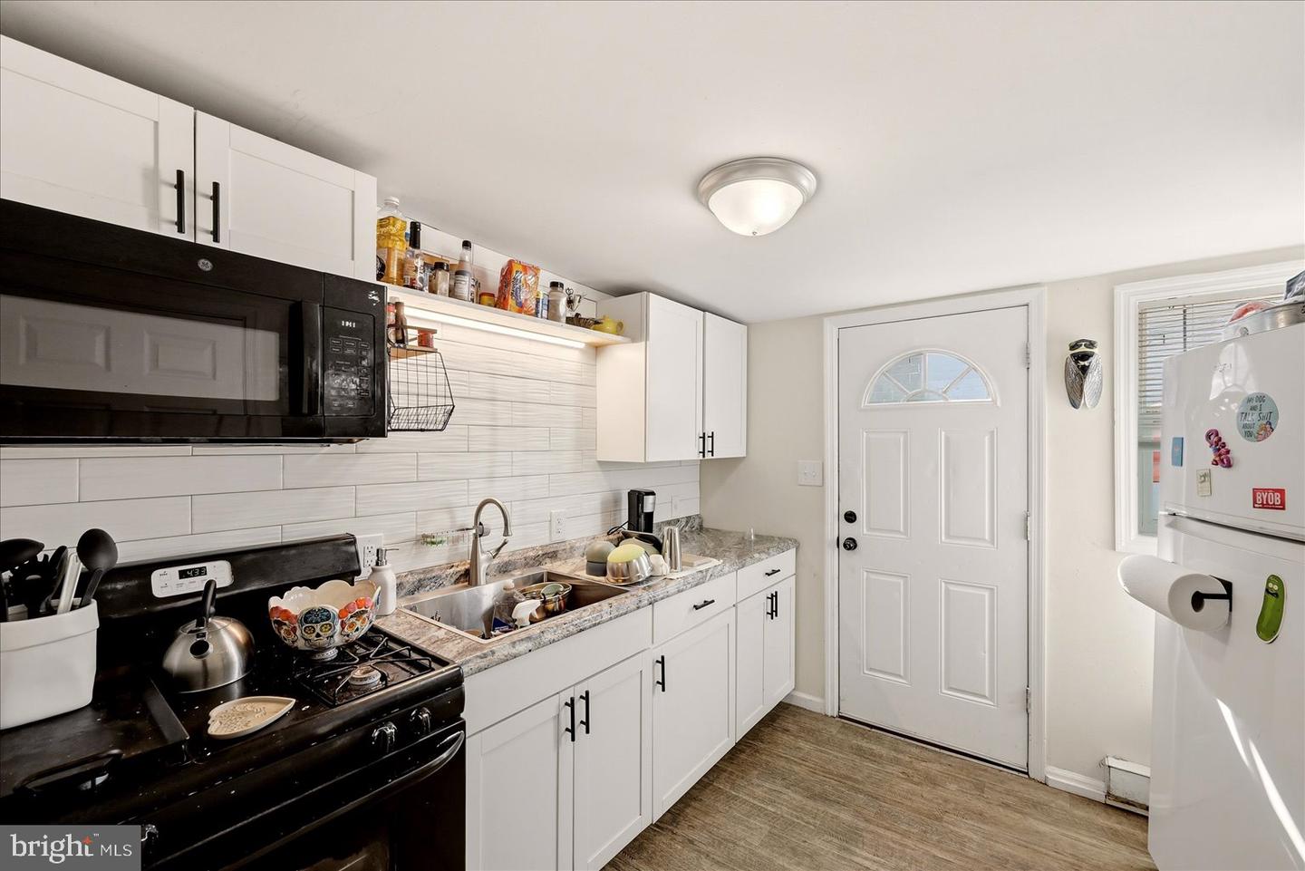 9 & 11 E Pall Mall St Property Photo 11