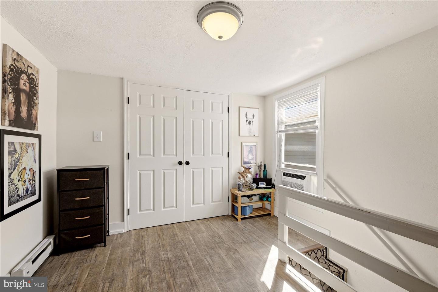 9 & 11 E Pall Mall St Property Photo 17