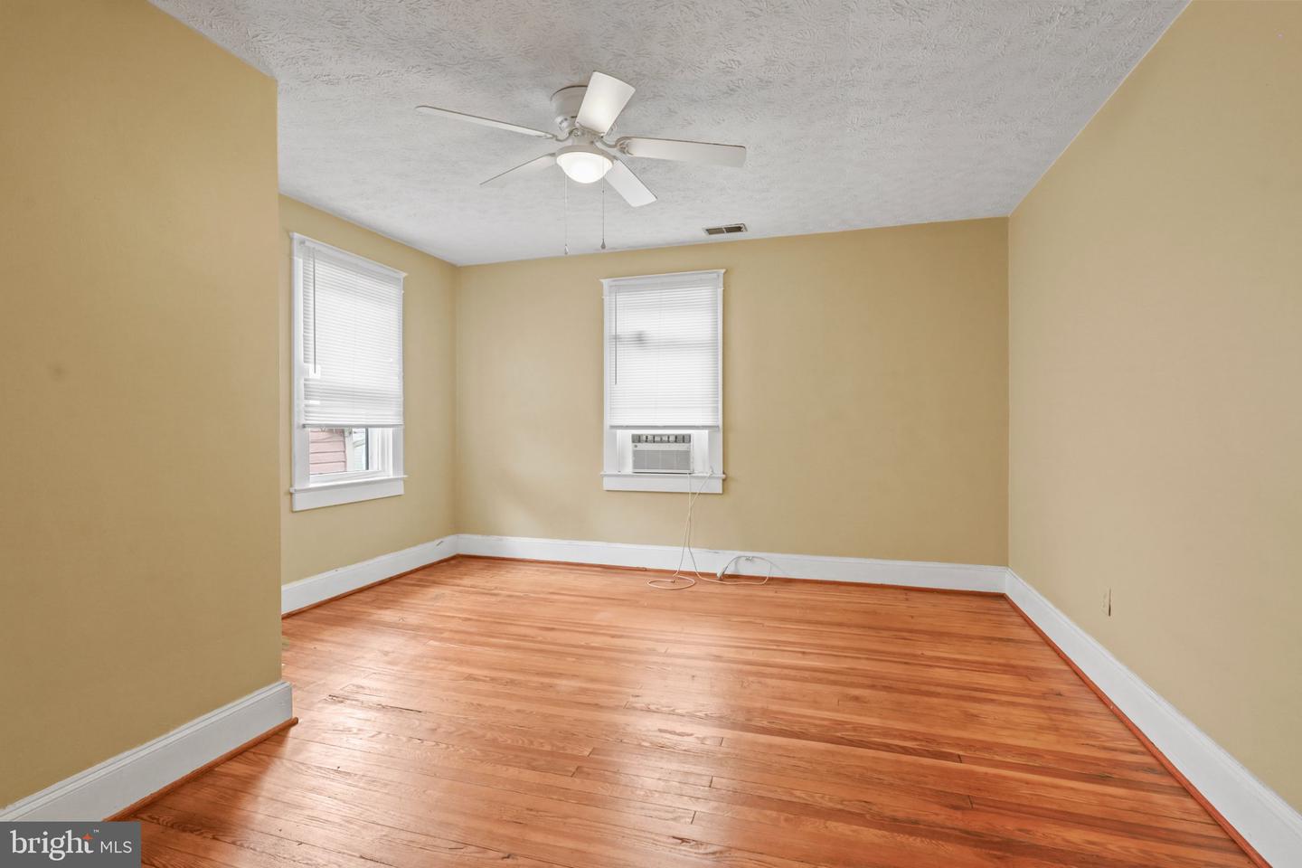 317 S Kent St Property Photo 13