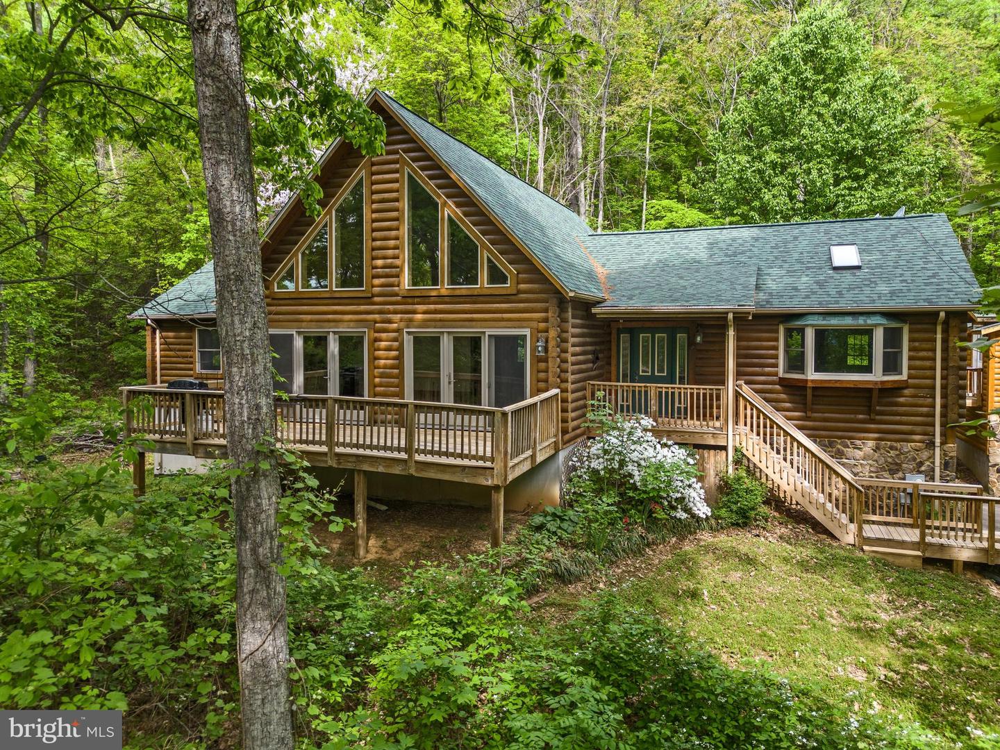 424 Thaddeus Ln Property Photo