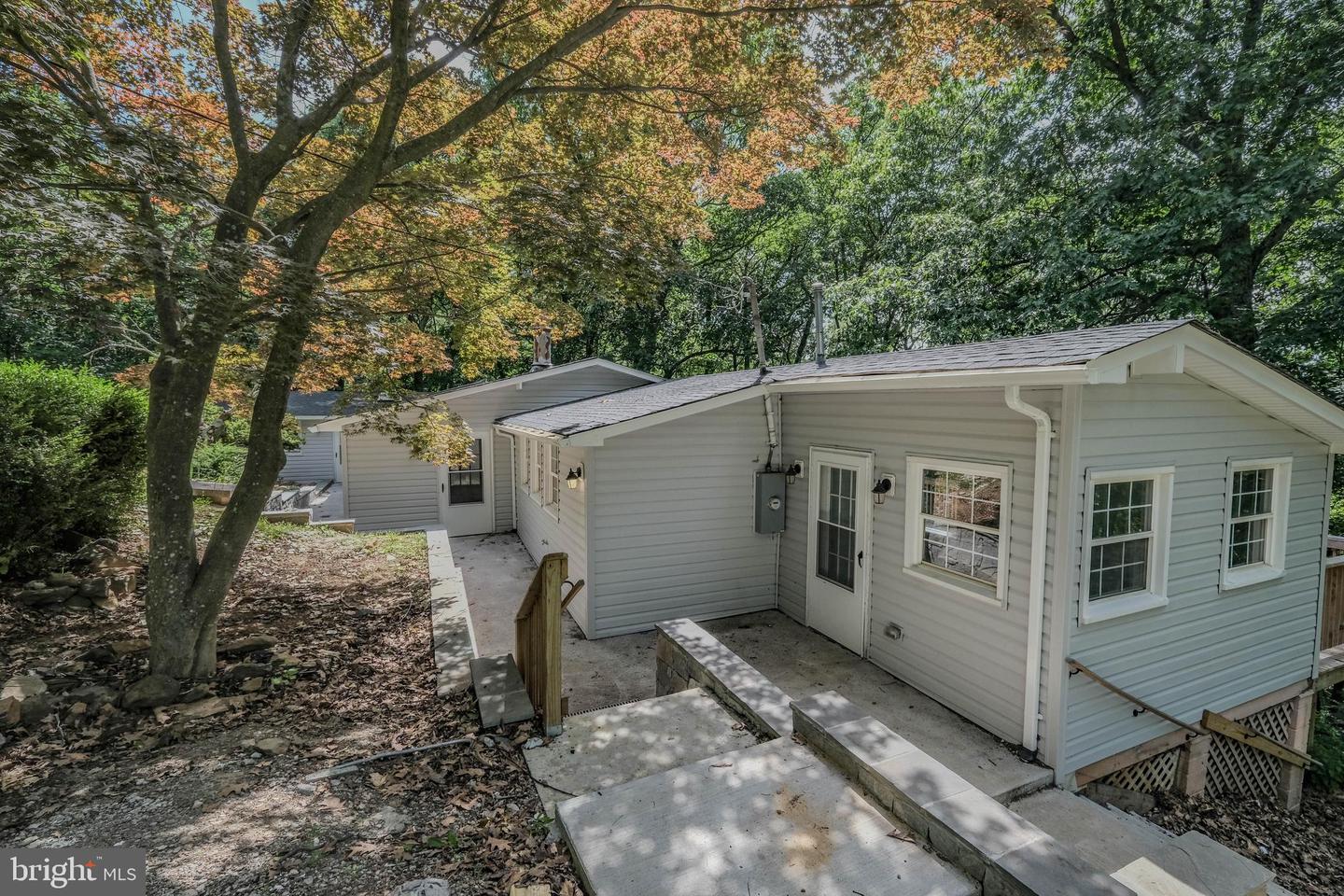 1798 Khyber Pass Road Property Photo 1