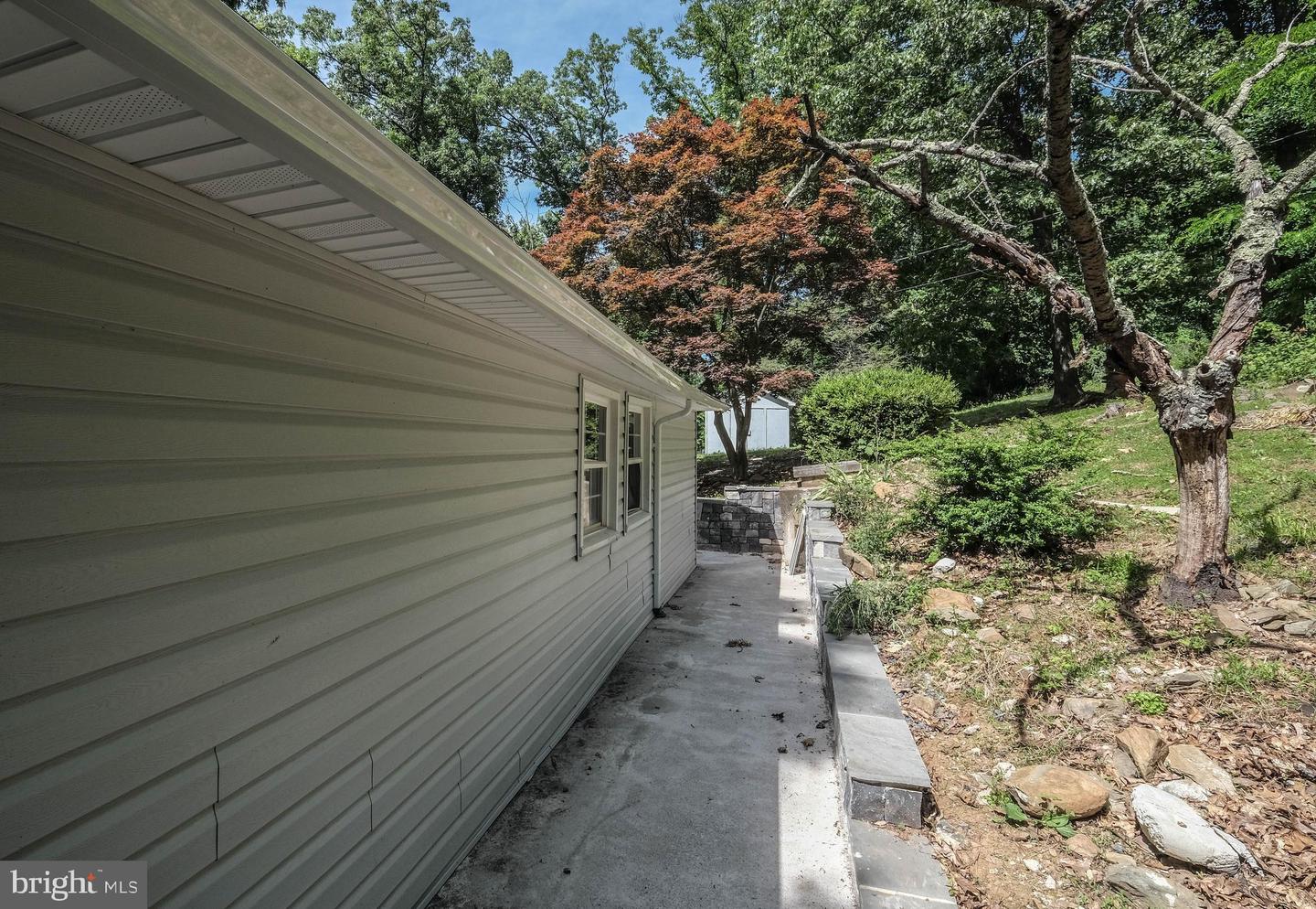 1798 Khyber Pass Road Property Photo 6