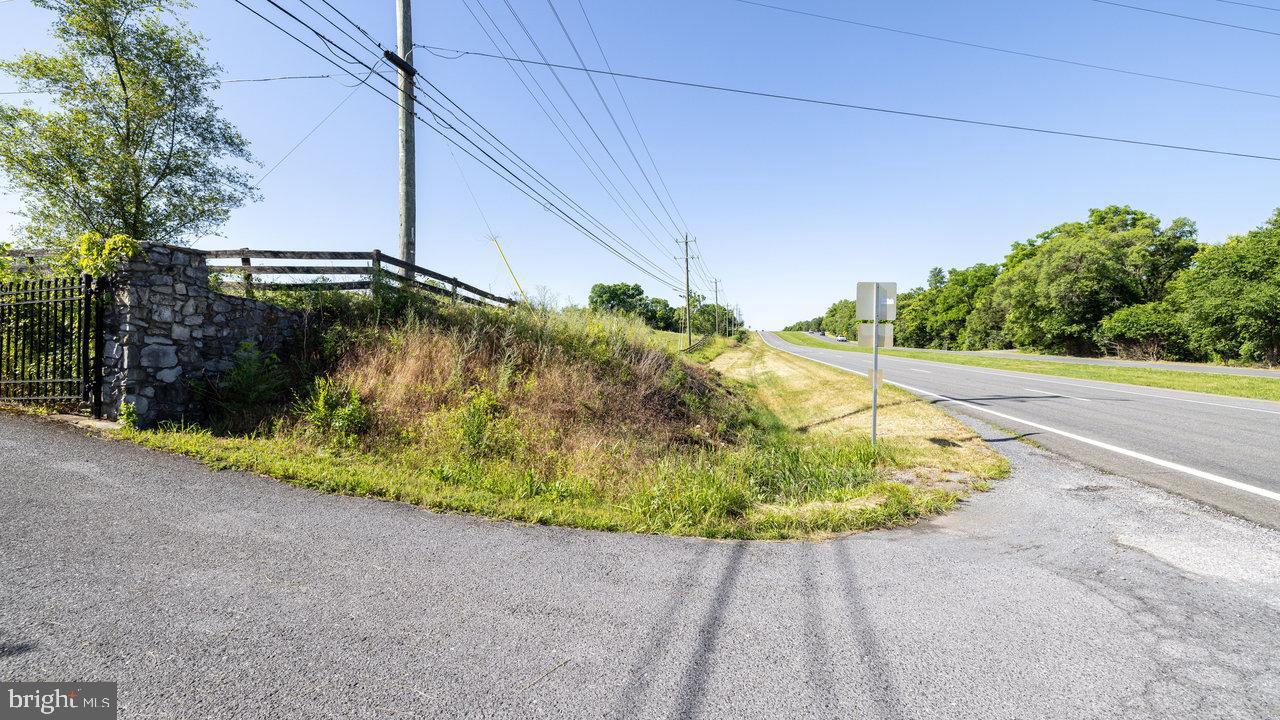386 Ashby Station Rd Property Photo 13