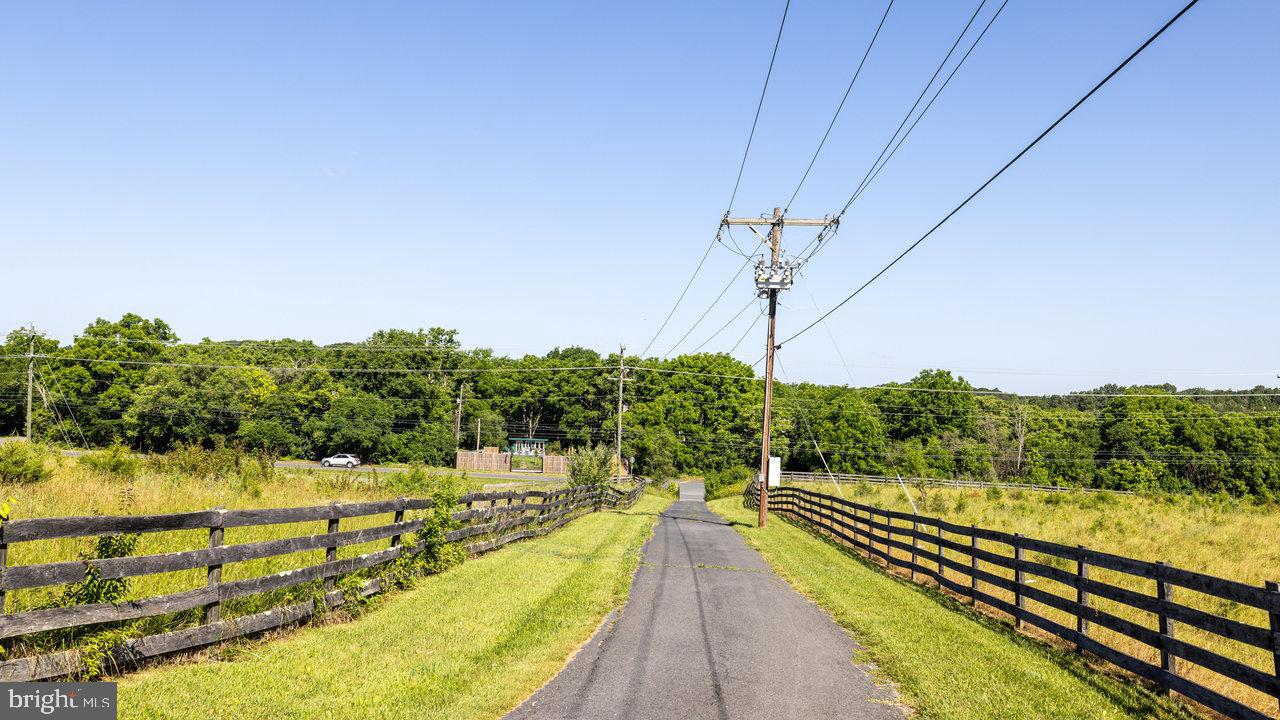 386 Ashby Station Rd Property Photo 19
