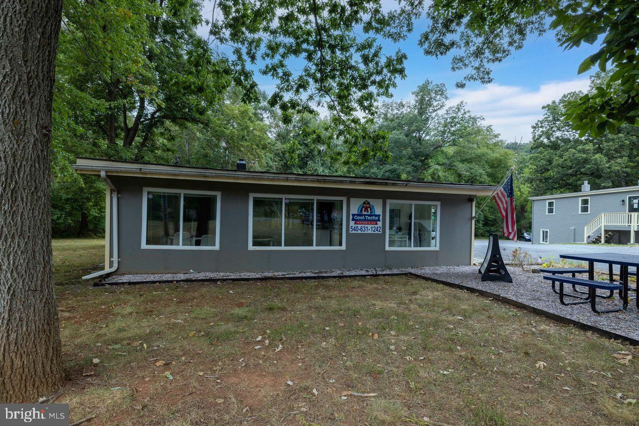 5223 John Marshall Hwy Property Photo 2