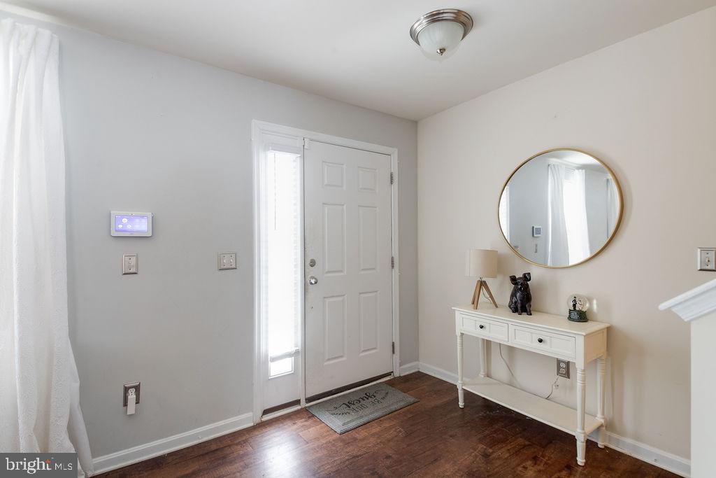 108 Niblick Sq Property Photo