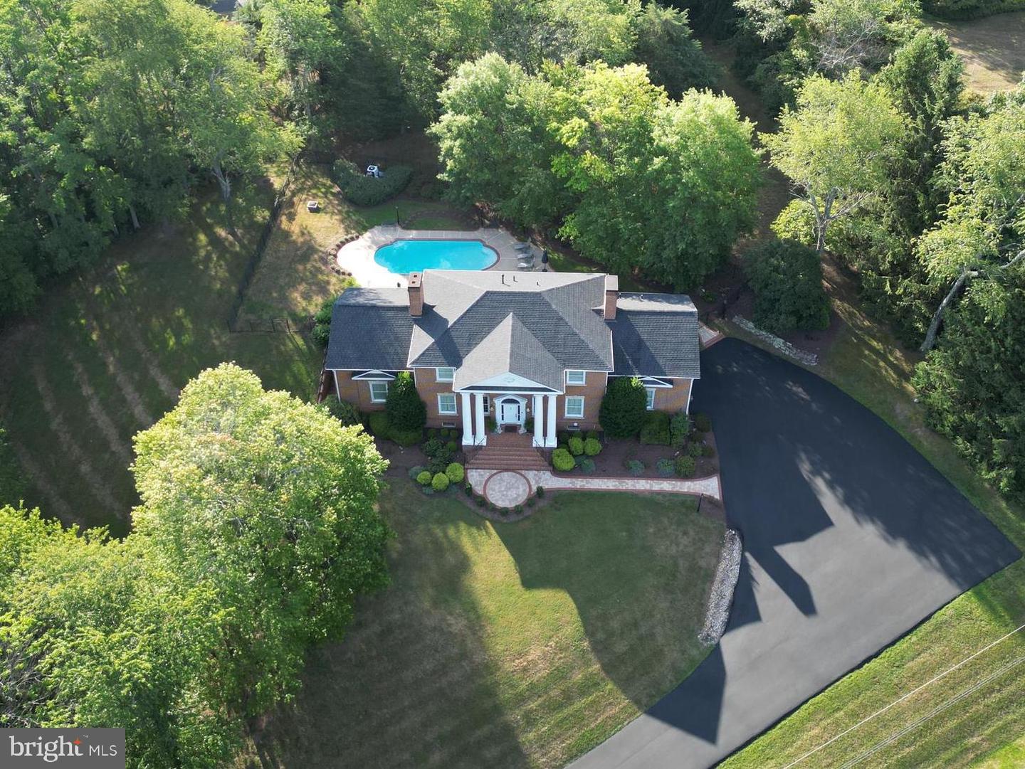 300 Locust Dale Rd Property Photo