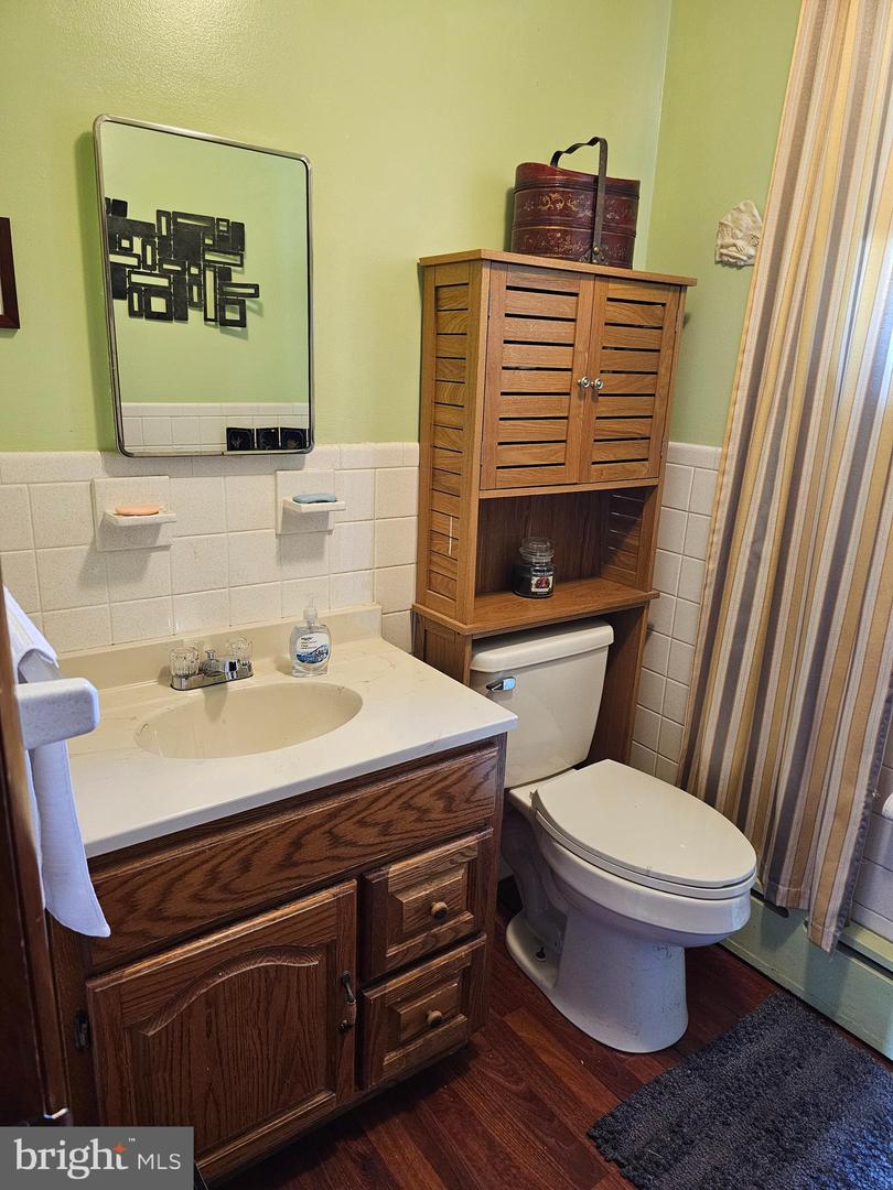 1321 Woodside Ave Property Photo 4