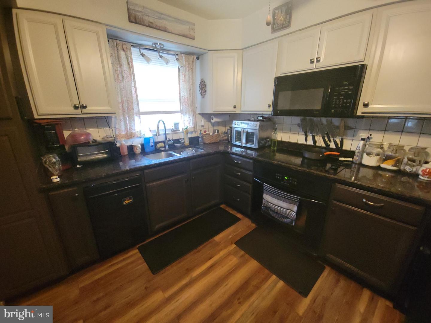1321 Woodside Ave Property Photo 7