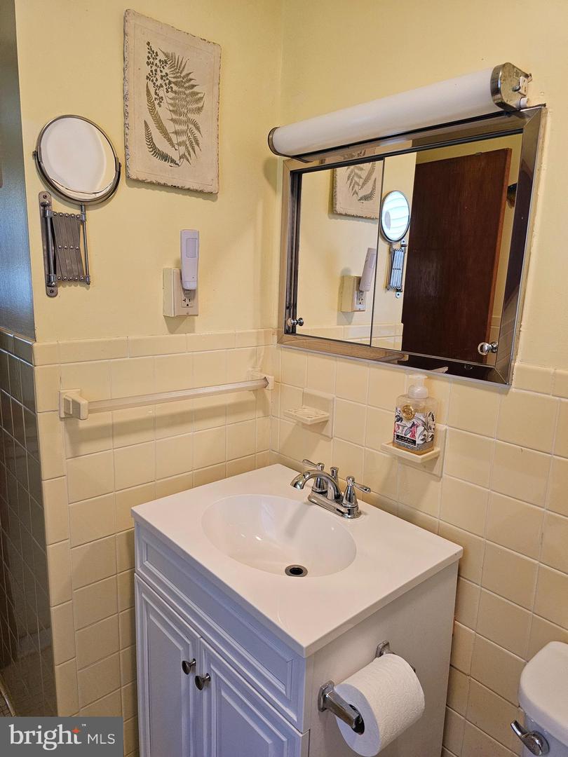 1321 Woodside Ave Property Photo 11