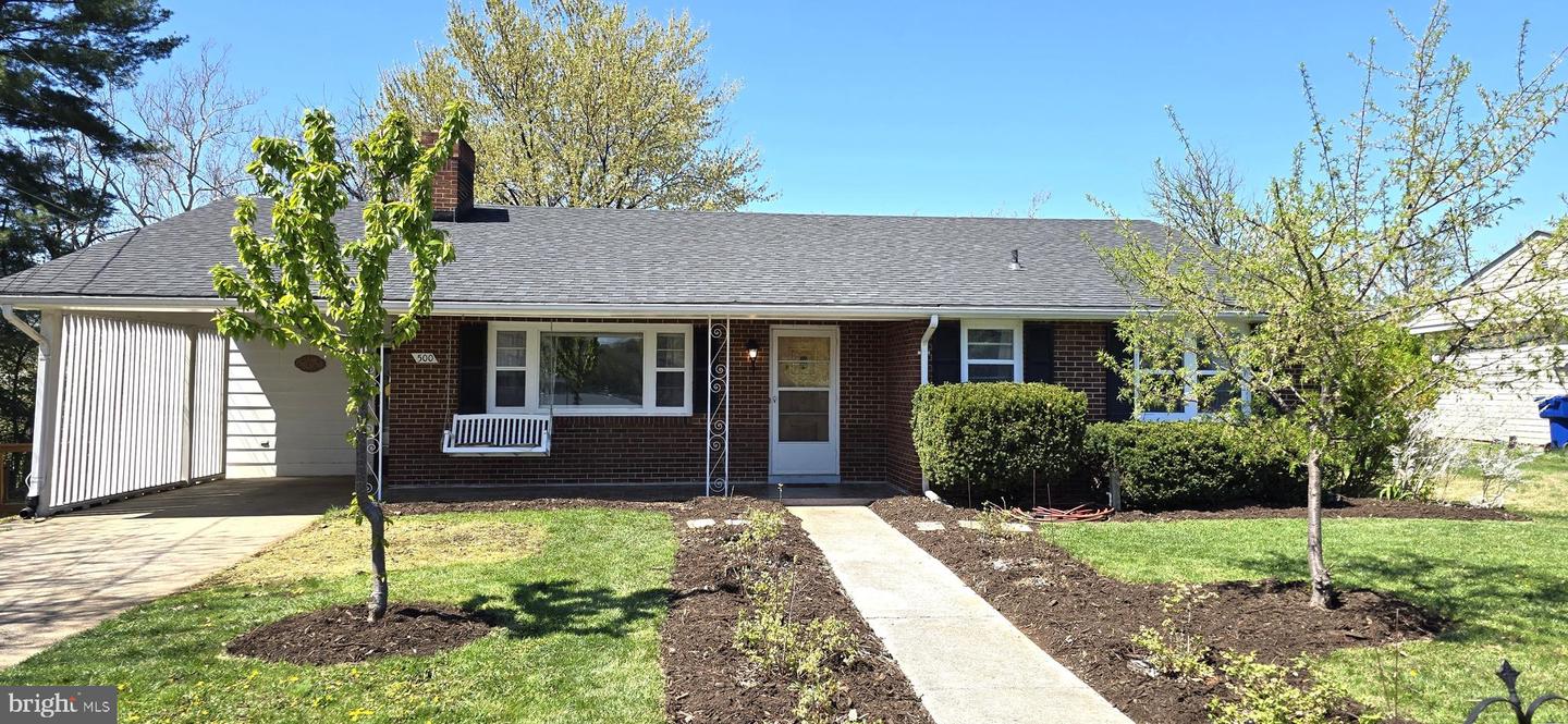 500 Hamilton Cir Property Photo 1
