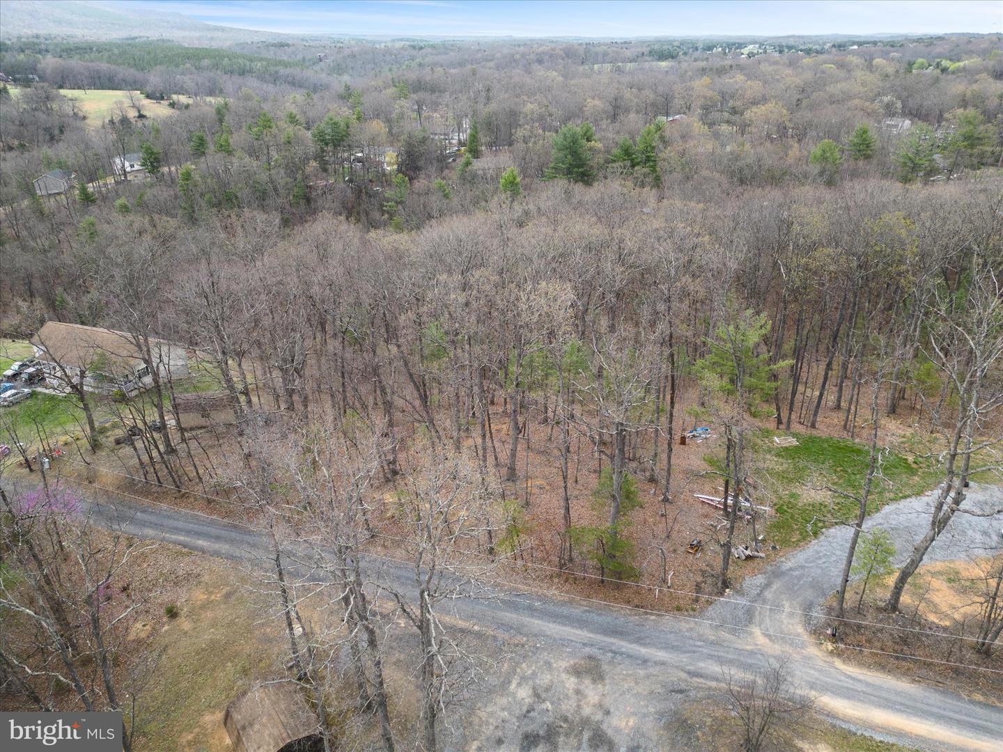 Lakeside Dr Property Photo 7