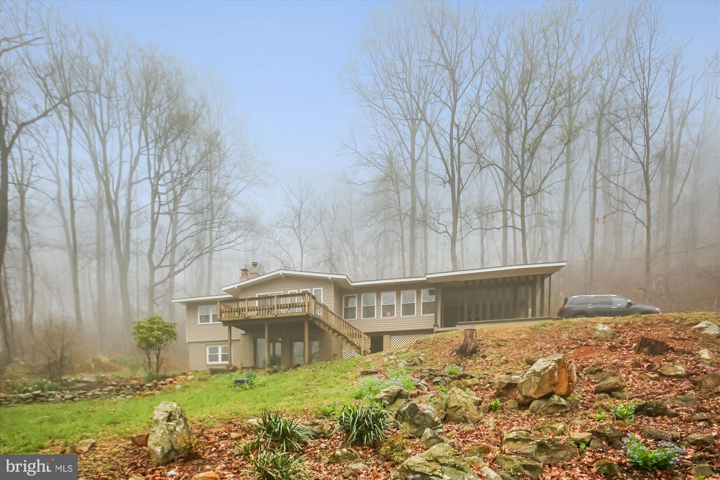 3543 Blue Mountain Rd Property Photo 5