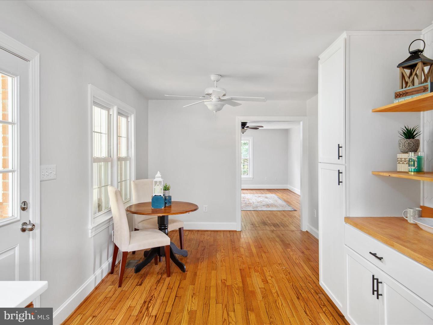 420 Luray Ave Property Photo 21