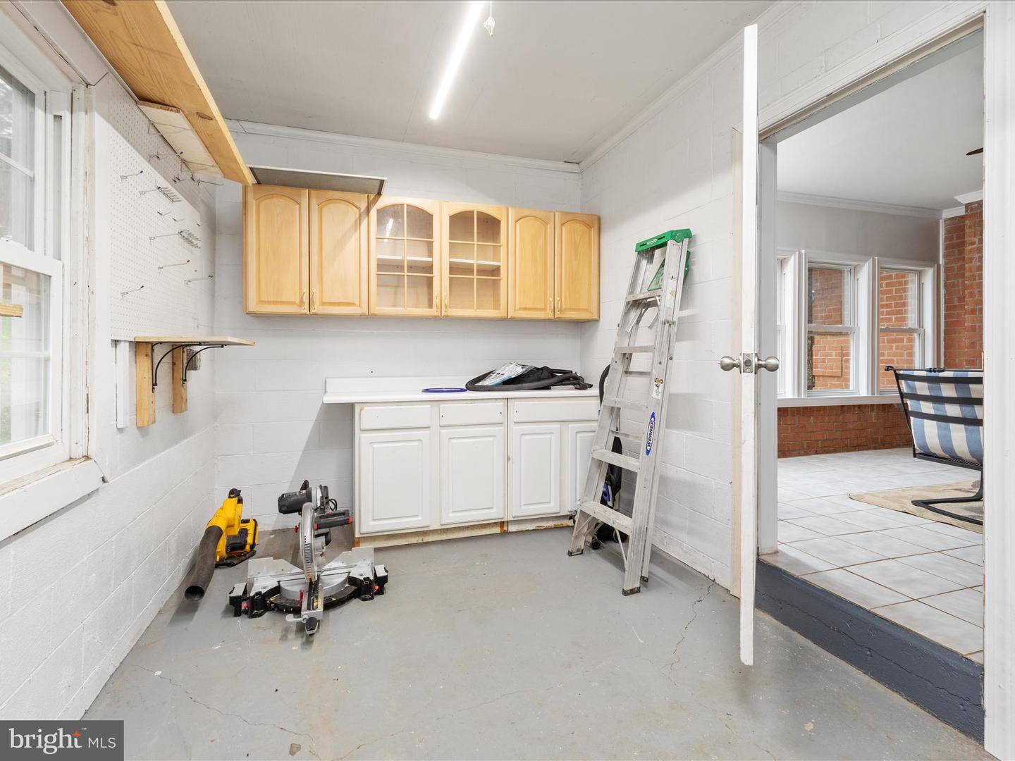 420 Luray Ave Property Photo 28