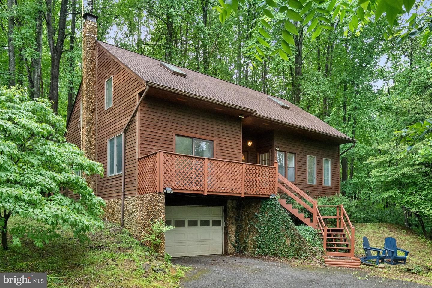 448 NEWTON DR