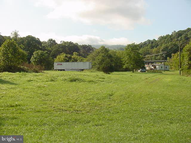 1743 & 1759 Dismal Hollow Rd Property Photo 1