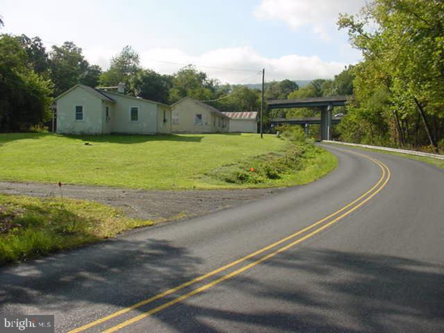 1743 & 1759 Dismal Hollow Rd Property Photo 3