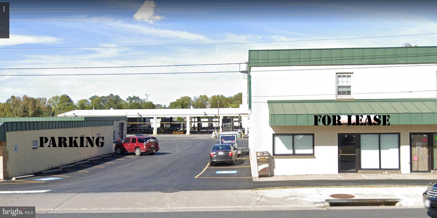 916 John Marshall Highway Property Photo 16