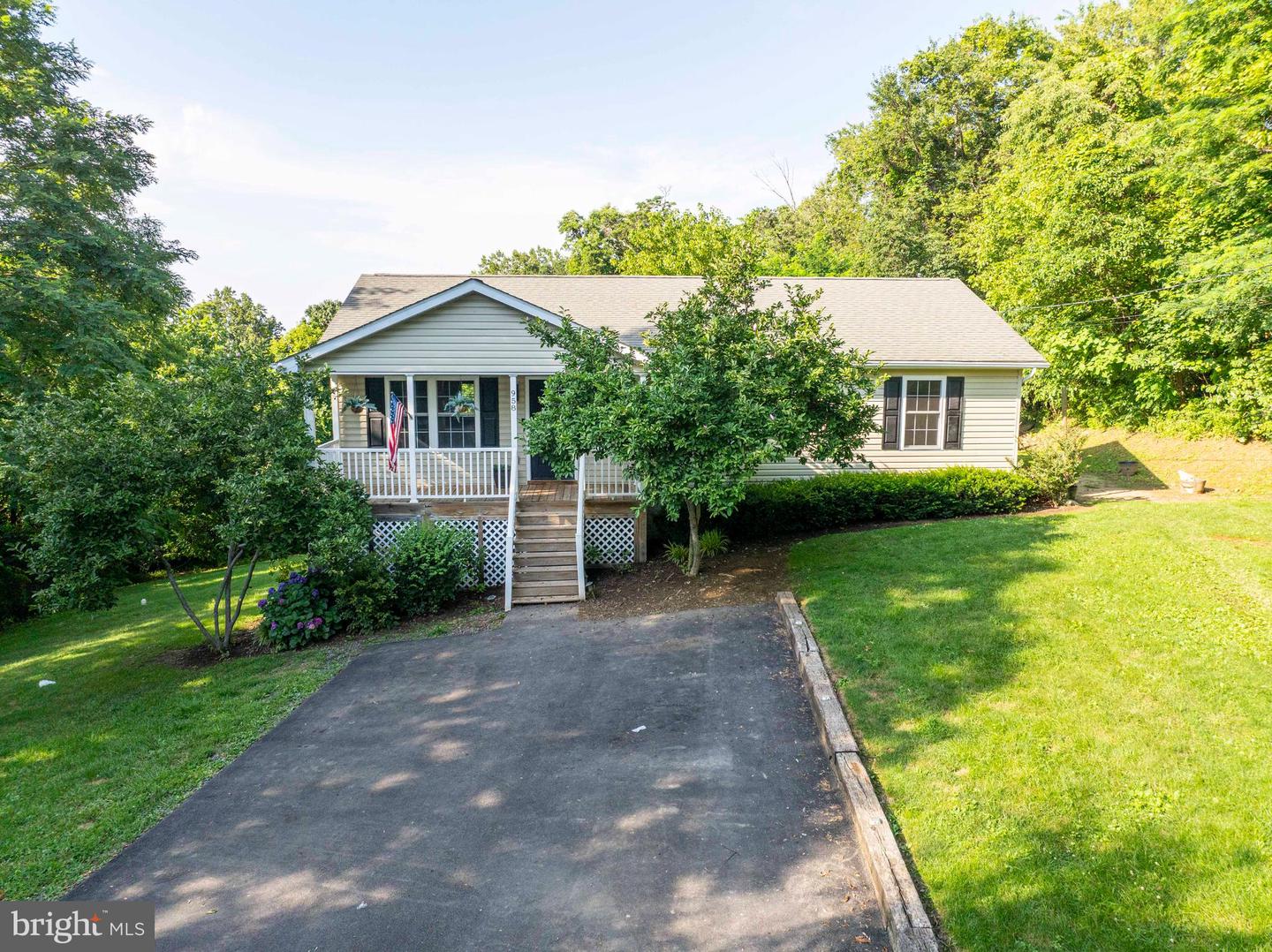 958 Highridge Rd Property Photo 1
