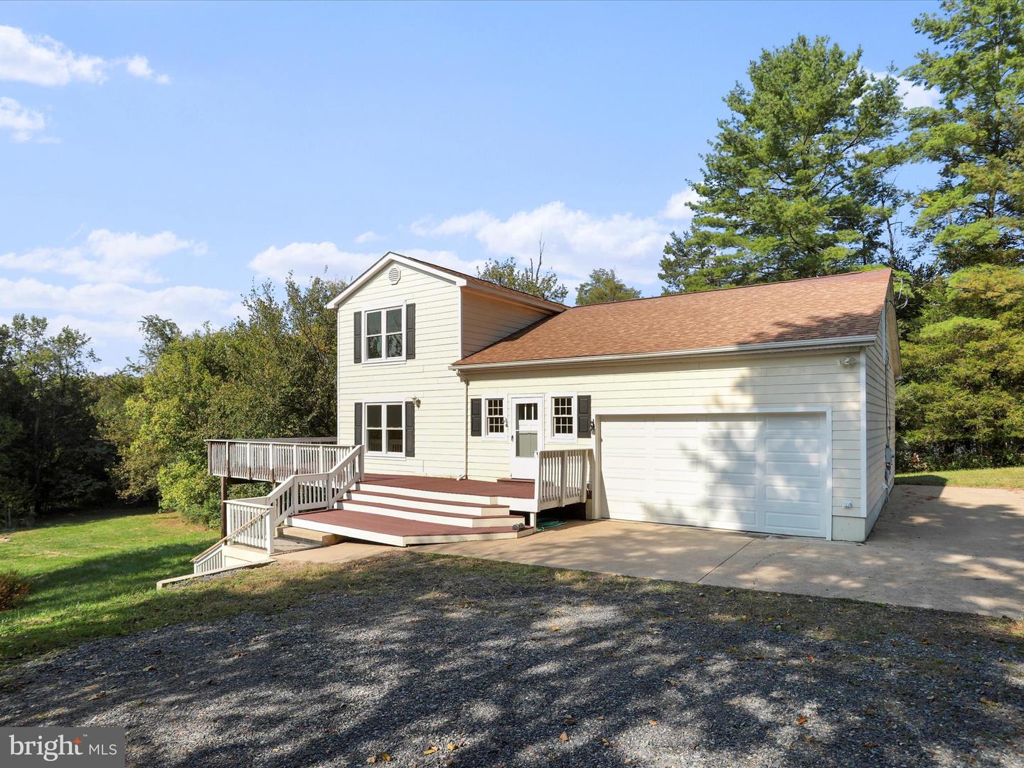 5475 Howellsville Rd Property Photo 1