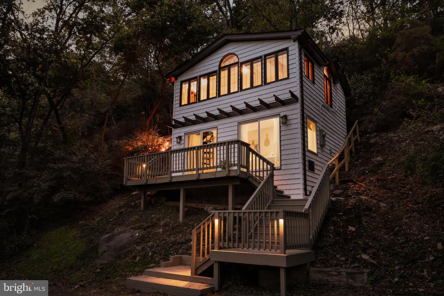 730 Bennys Beach Rd Property Photo 1