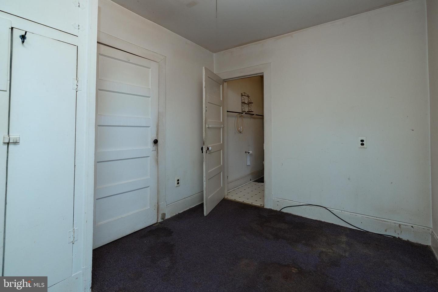 311 Grand Ave Property Photo 10