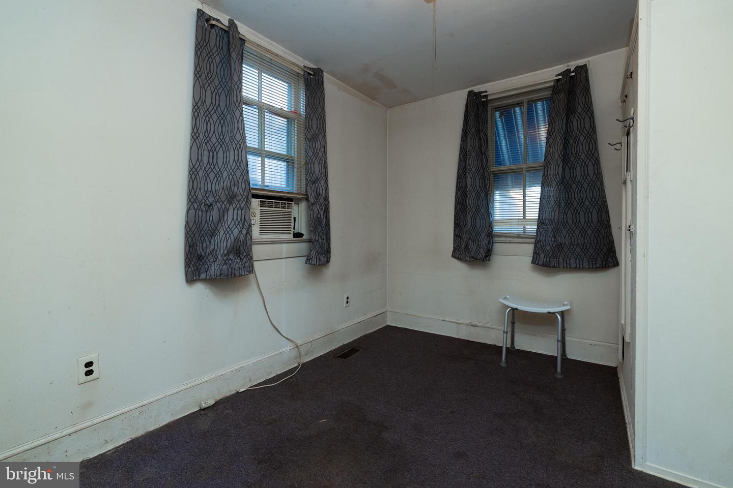 311 Grand Ave Property Photo 11