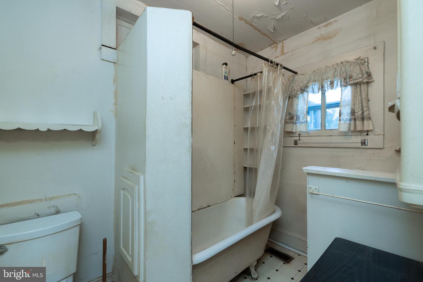 311 Grand Ave Property Photo 13