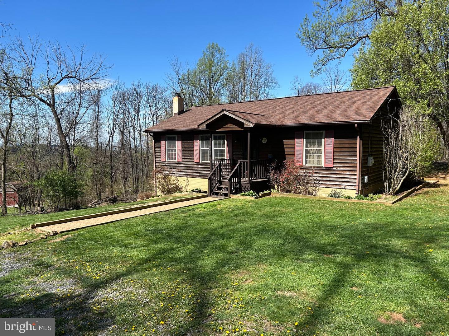 267 Red Robin Ln Property Photo 1