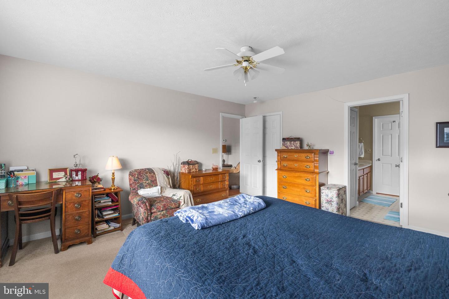 1076 Stuart Dr Property Photo 10