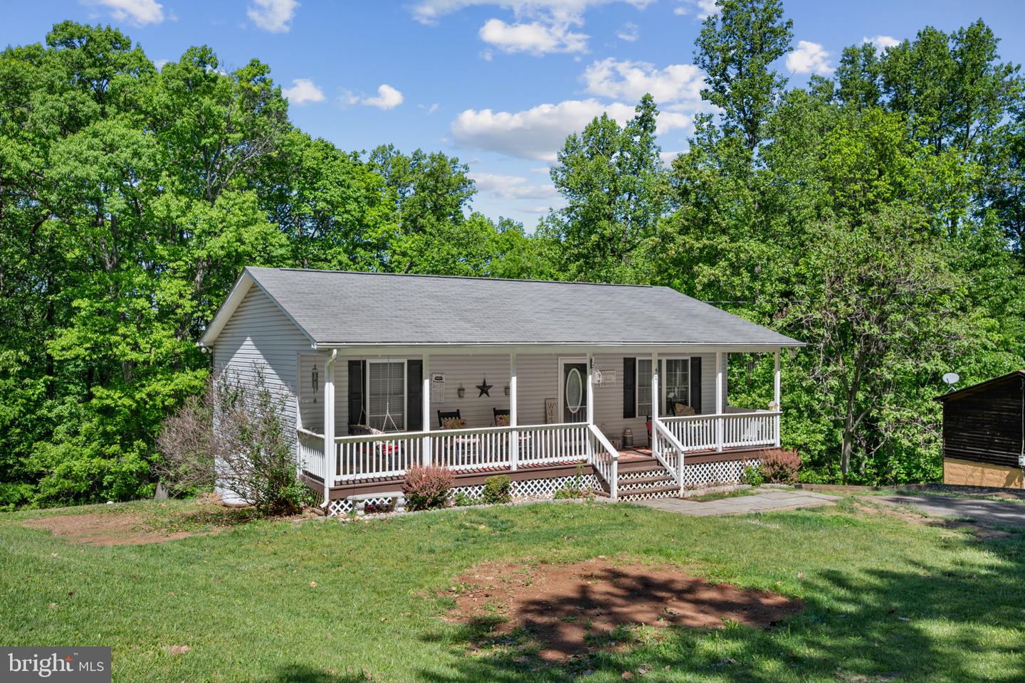 407 FREEZE RD Property Photo 1
