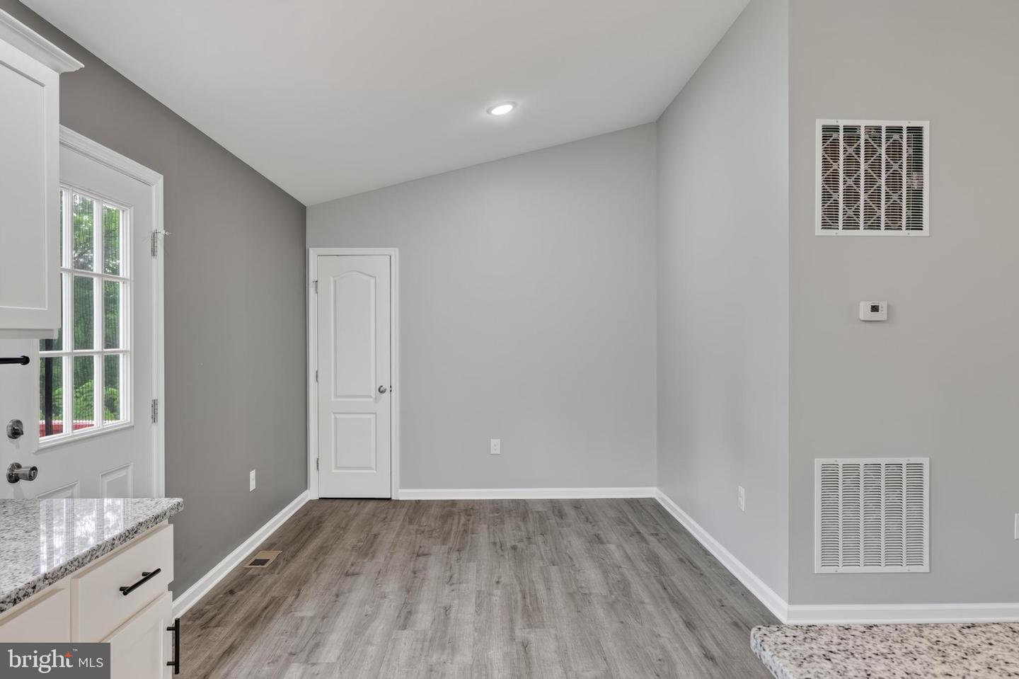 643 Pine Ridge Dr Property Photo 17
