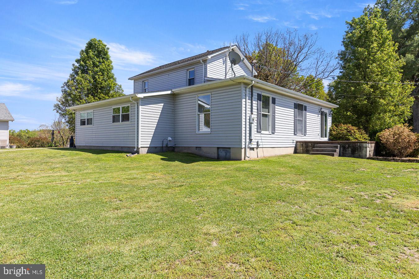 485 Esteppe Rd Property Photo 2