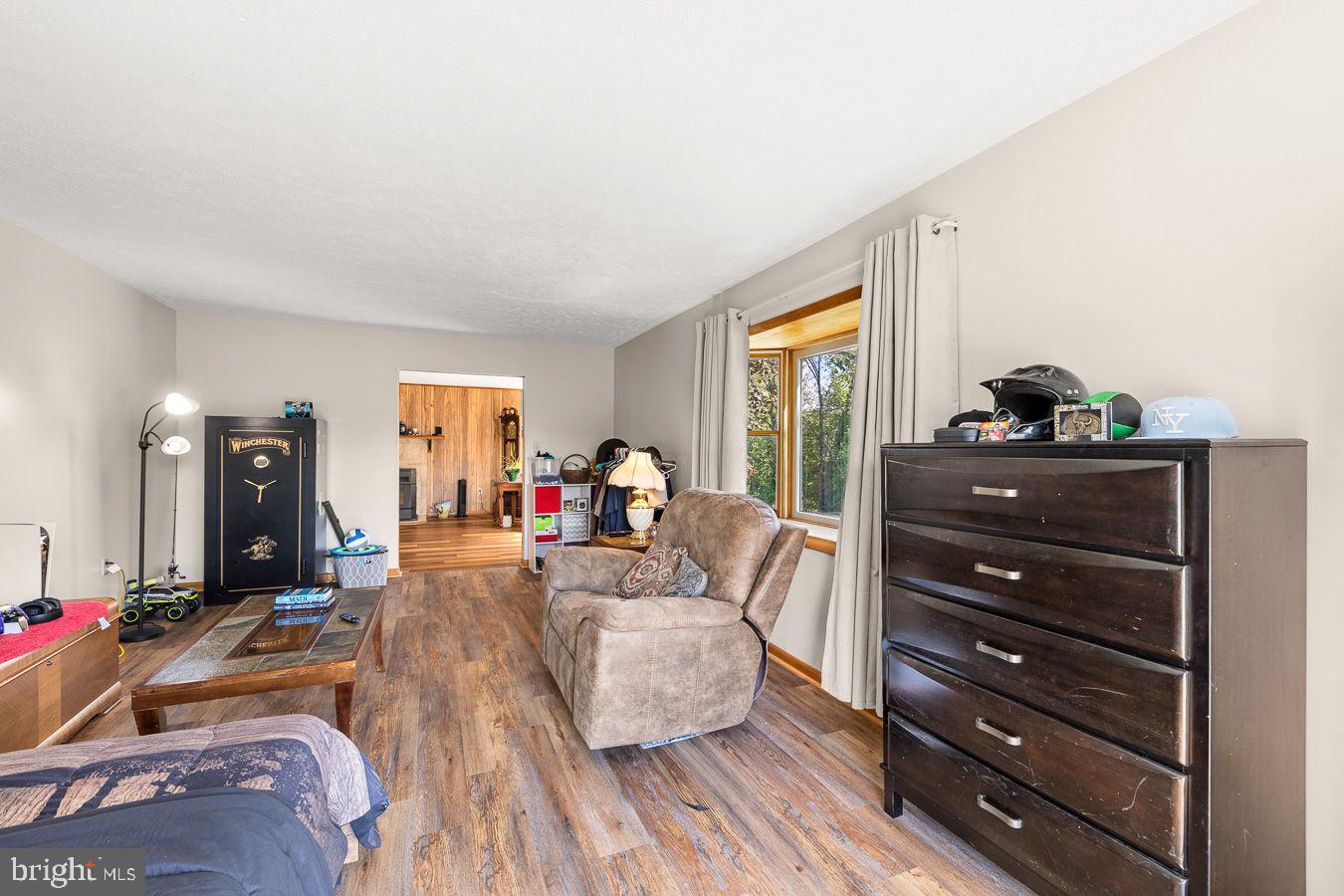 485 Esteppe Rd Property Photo 15