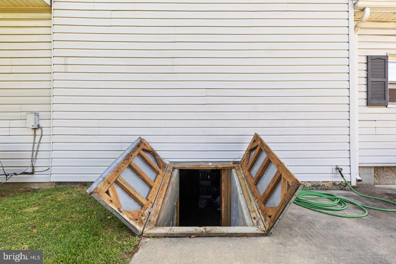 485 Esteppe Rd Property Photo 32