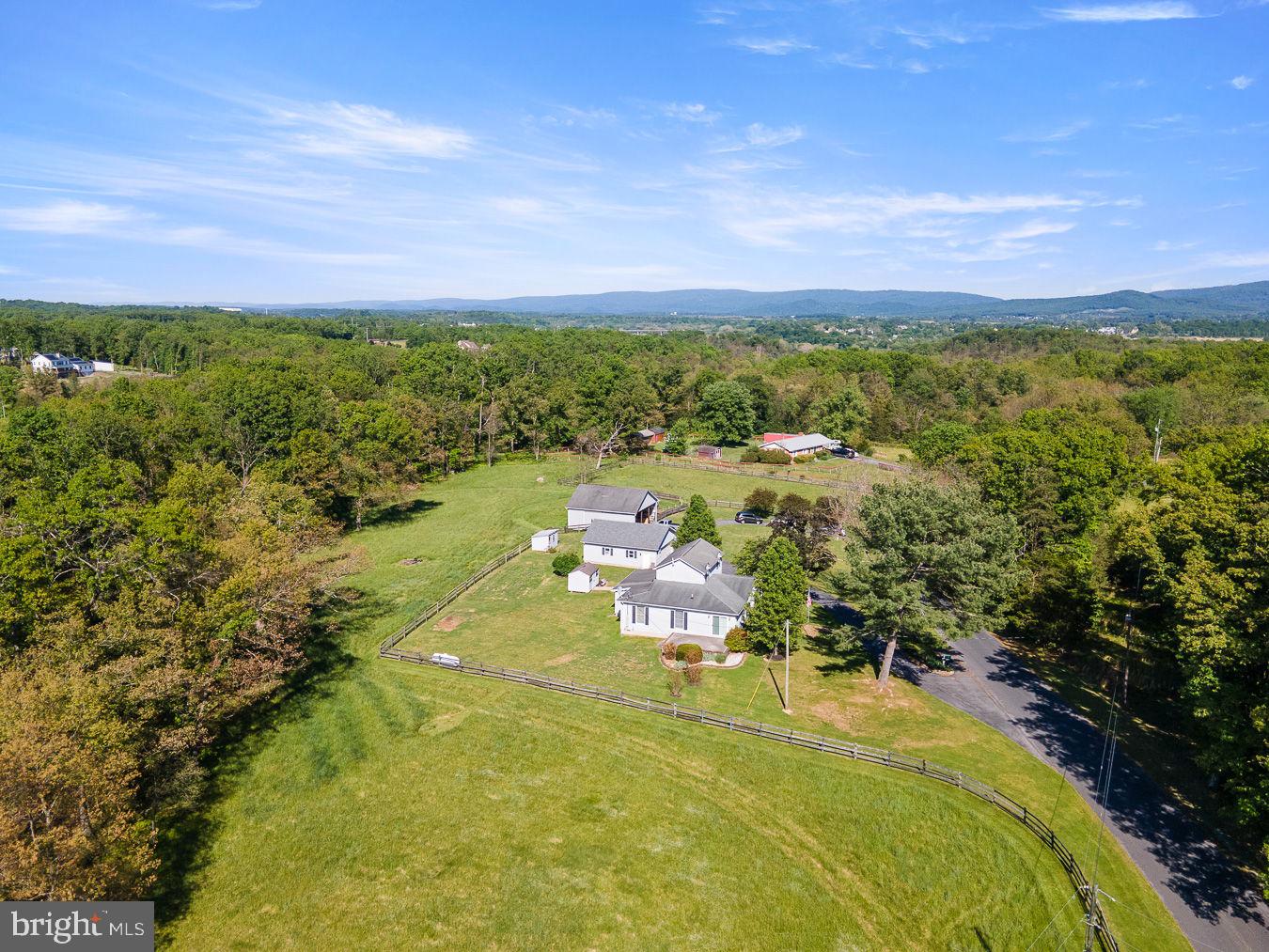 485 Esteppe Rd Property Photo 40