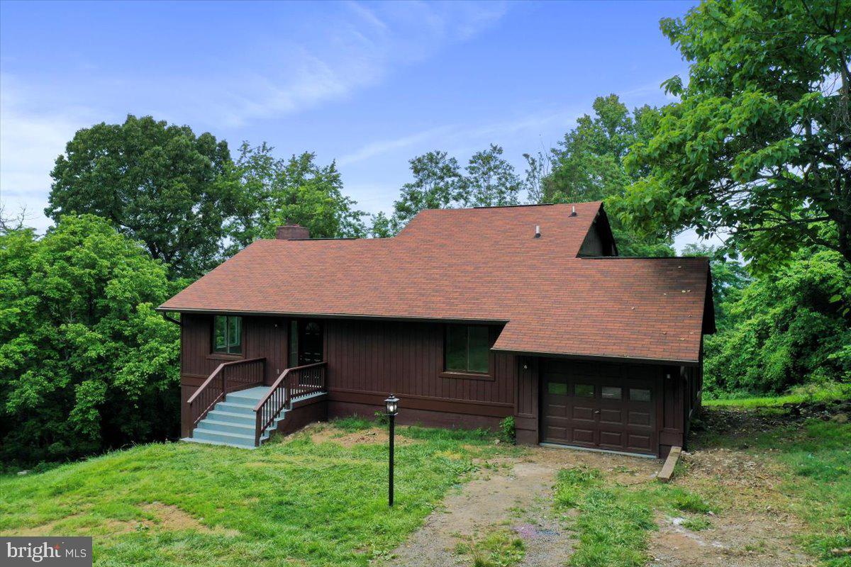 143 Zinn Way Property Photo 2