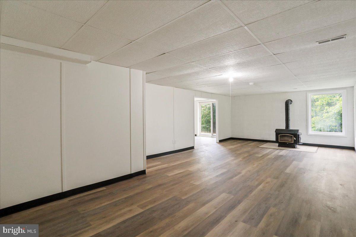 143 Zinn Way Property Photo 26