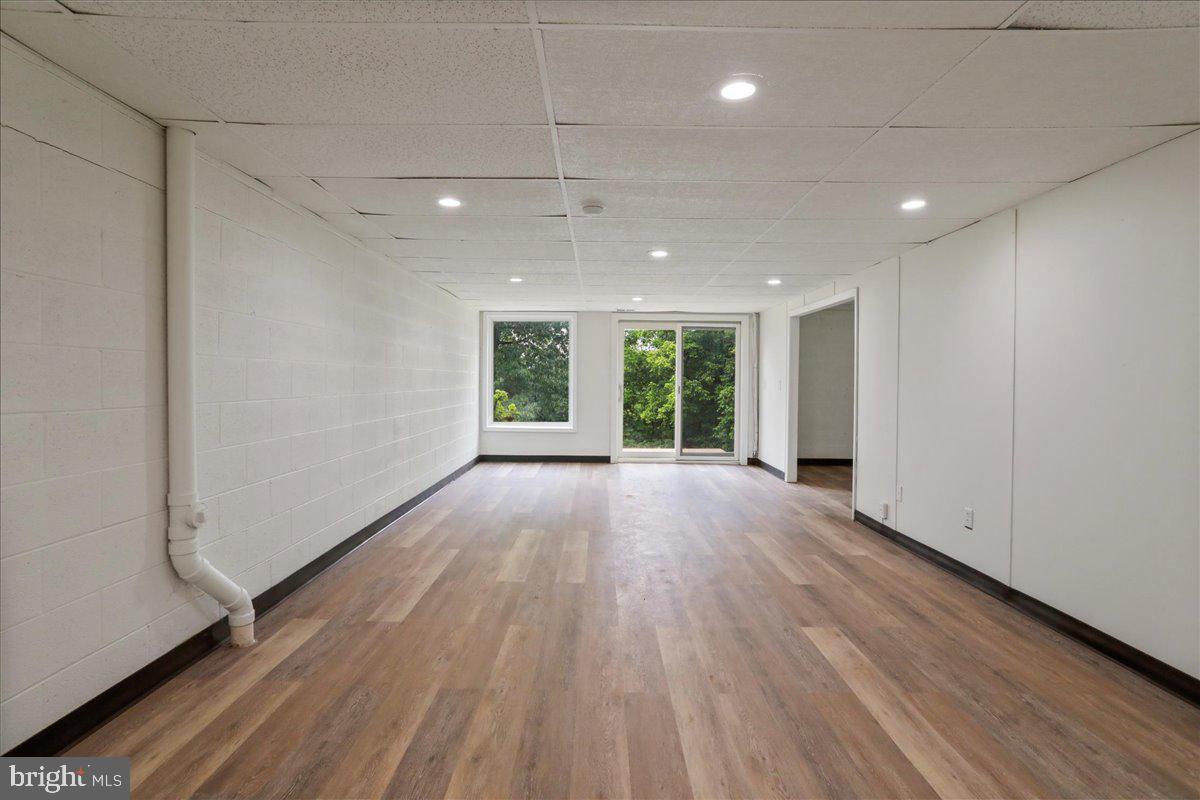 143 Zinn Way Property Photo 29