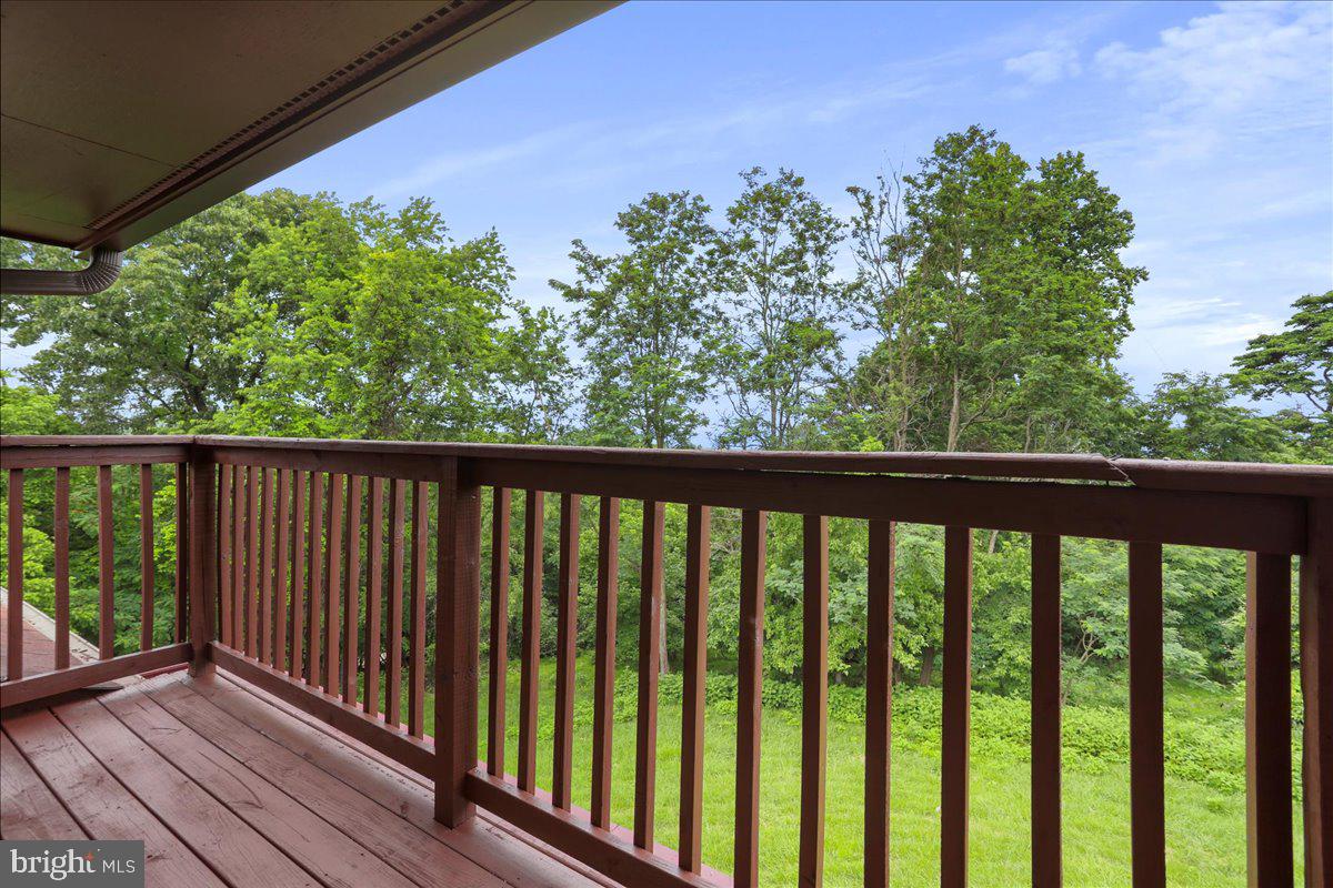 143 Zinn Way Property Photo 35