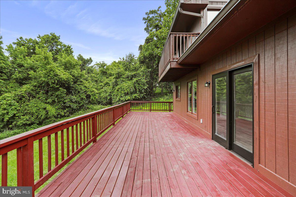 143 Zinn Way Property Photo 37