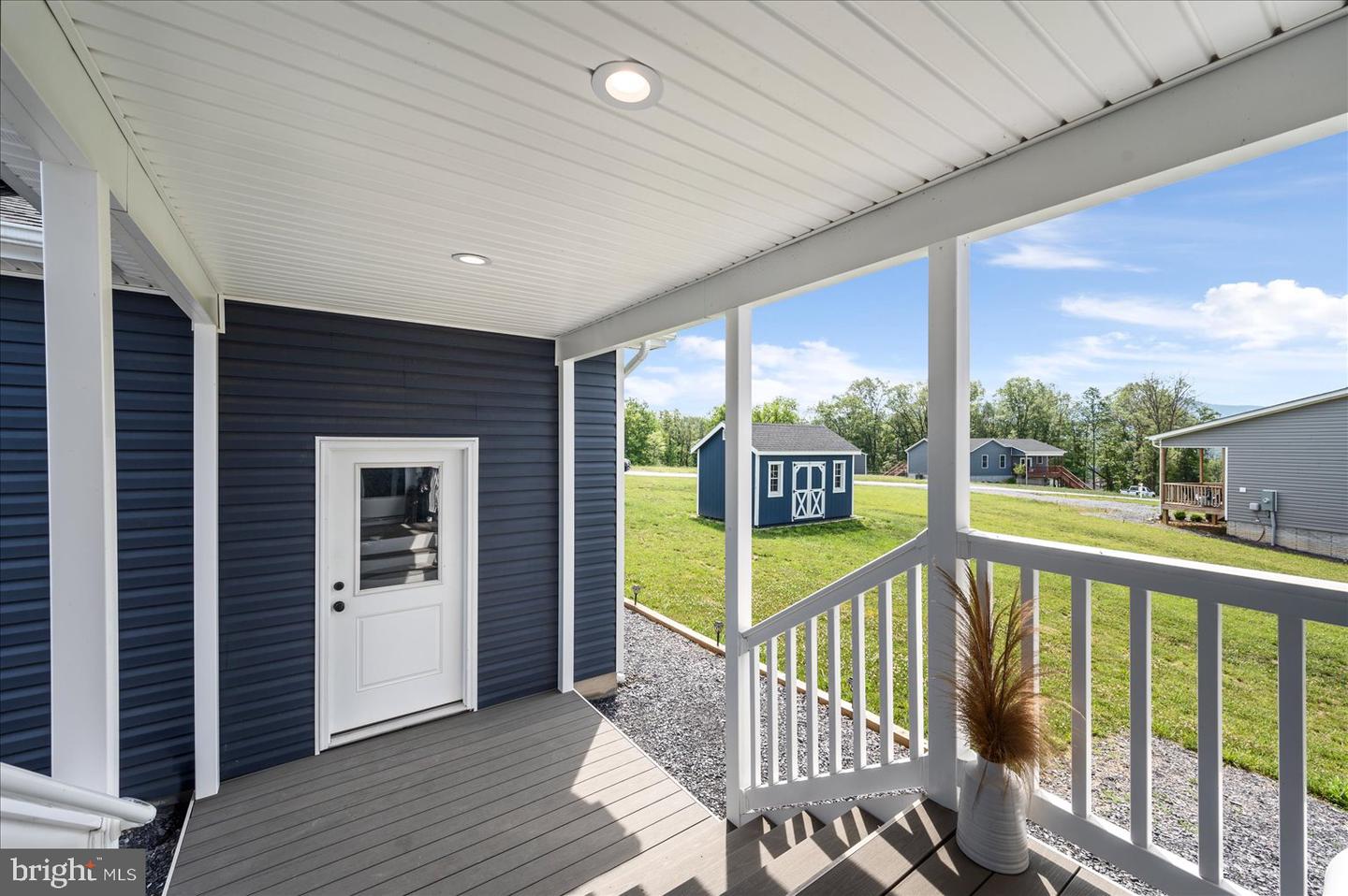 150 Sunset Village Rd Property Photo 8