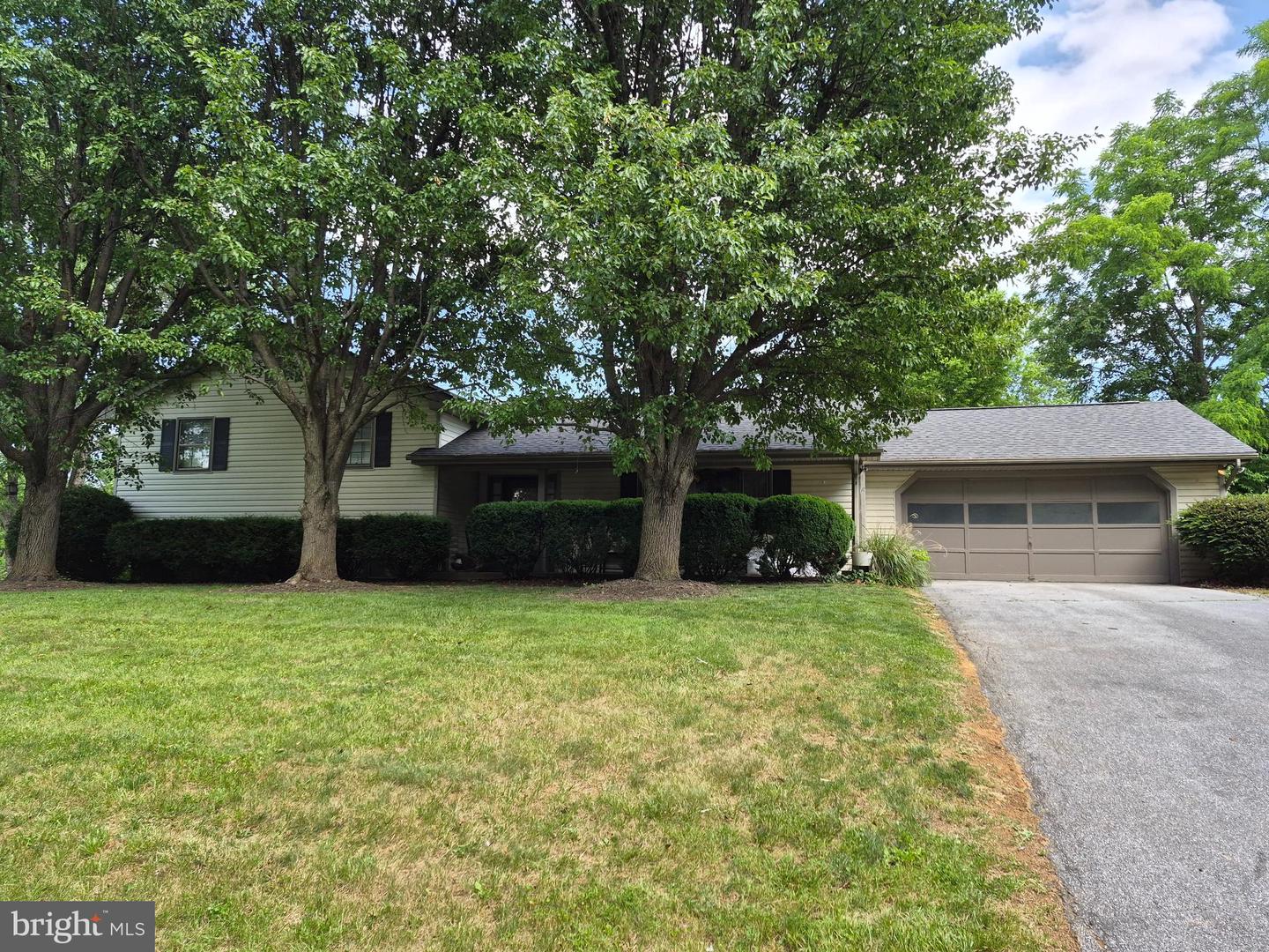 268 Bowling Green Rd Property Photo 1