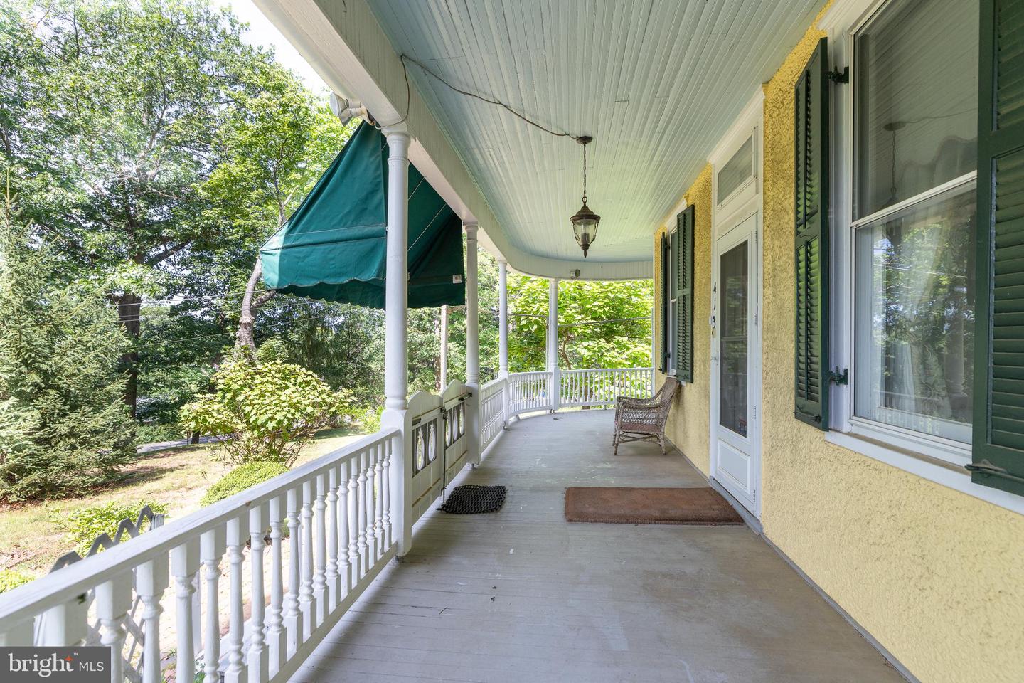 413 Grand Ave Property Photo 45