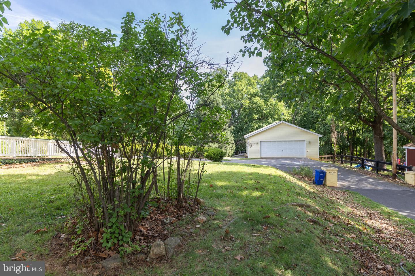 413 Grand Ave Property Photo 49