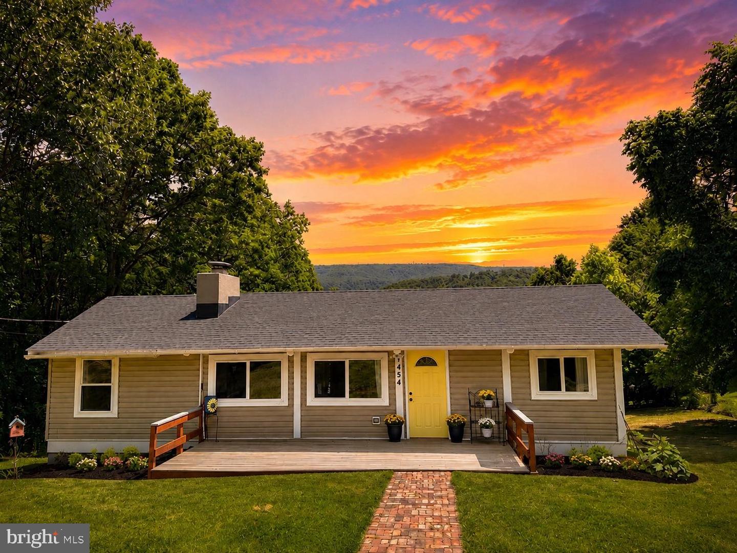 454 PINE RIDGE DR