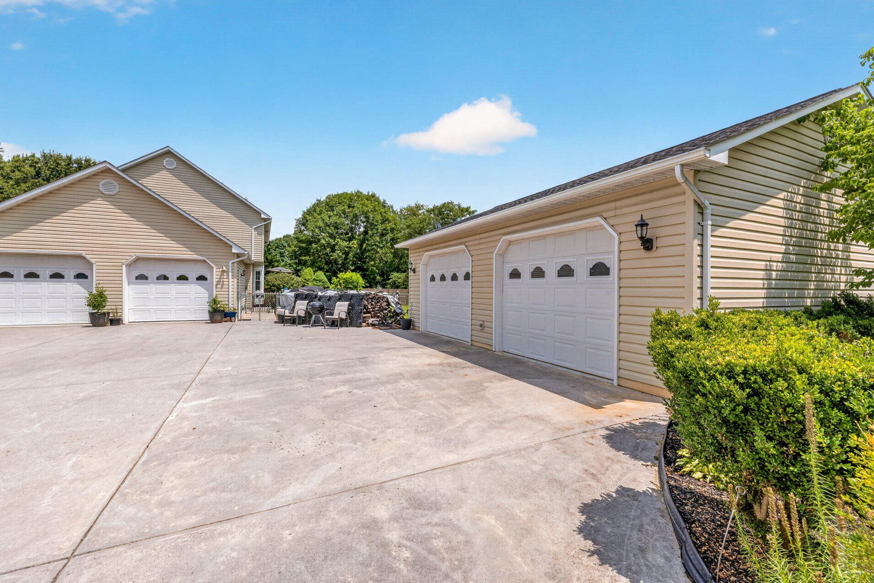 450 Morgan Ford Rd Property Photo 14